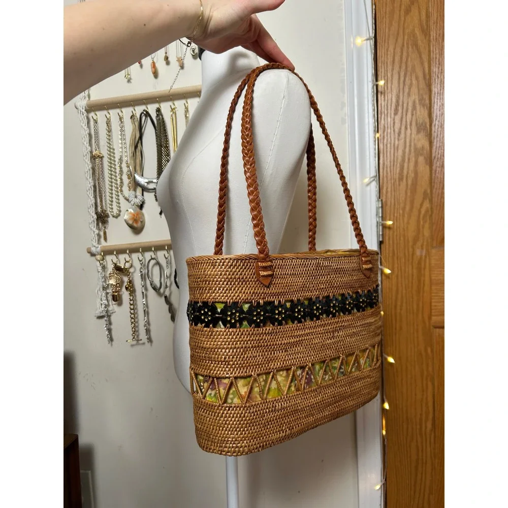Vintage Rattan Tote Bag Floral Batik Drawstring Brown Woven‎ Straw Shoulder Bag