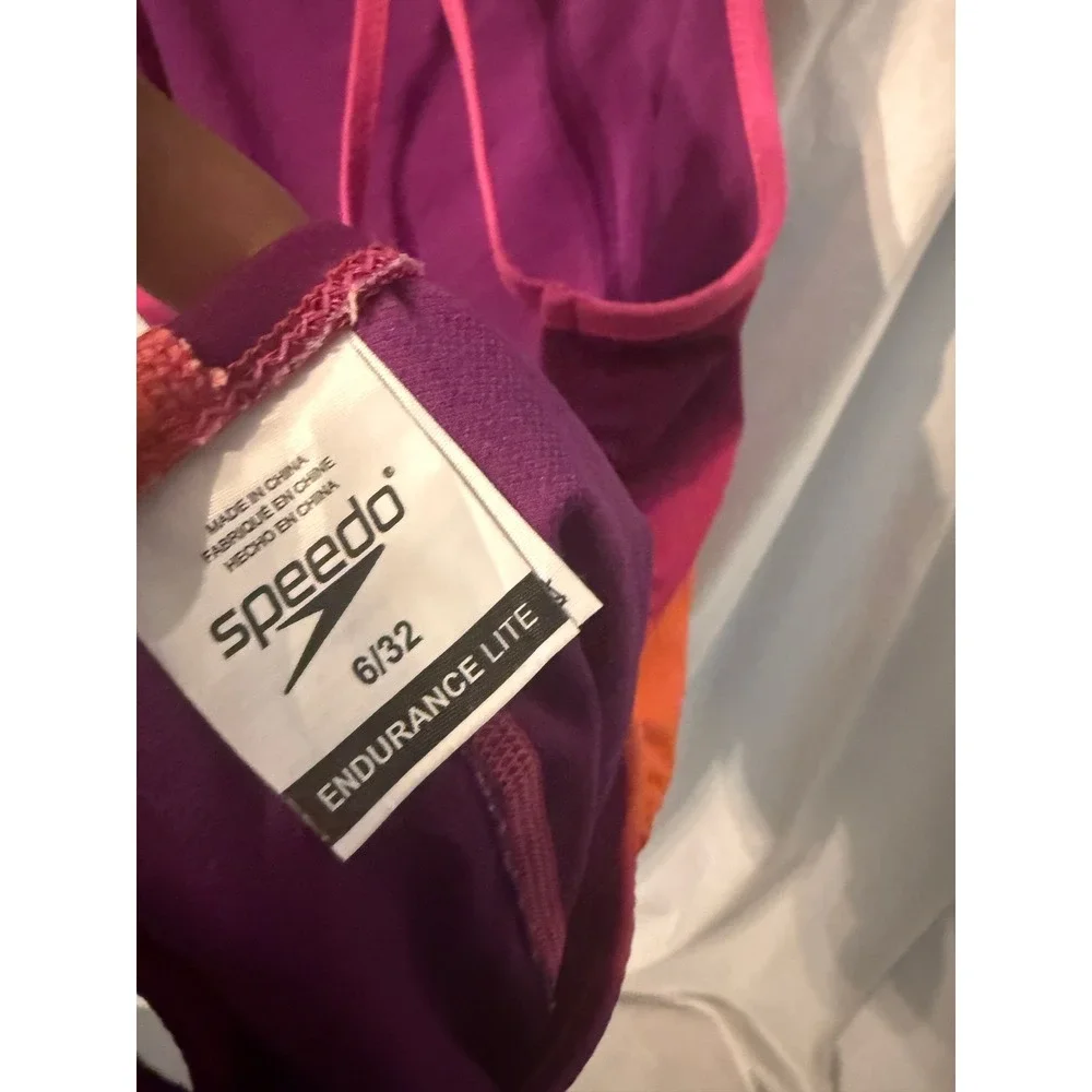 Speedo competitive lap includes