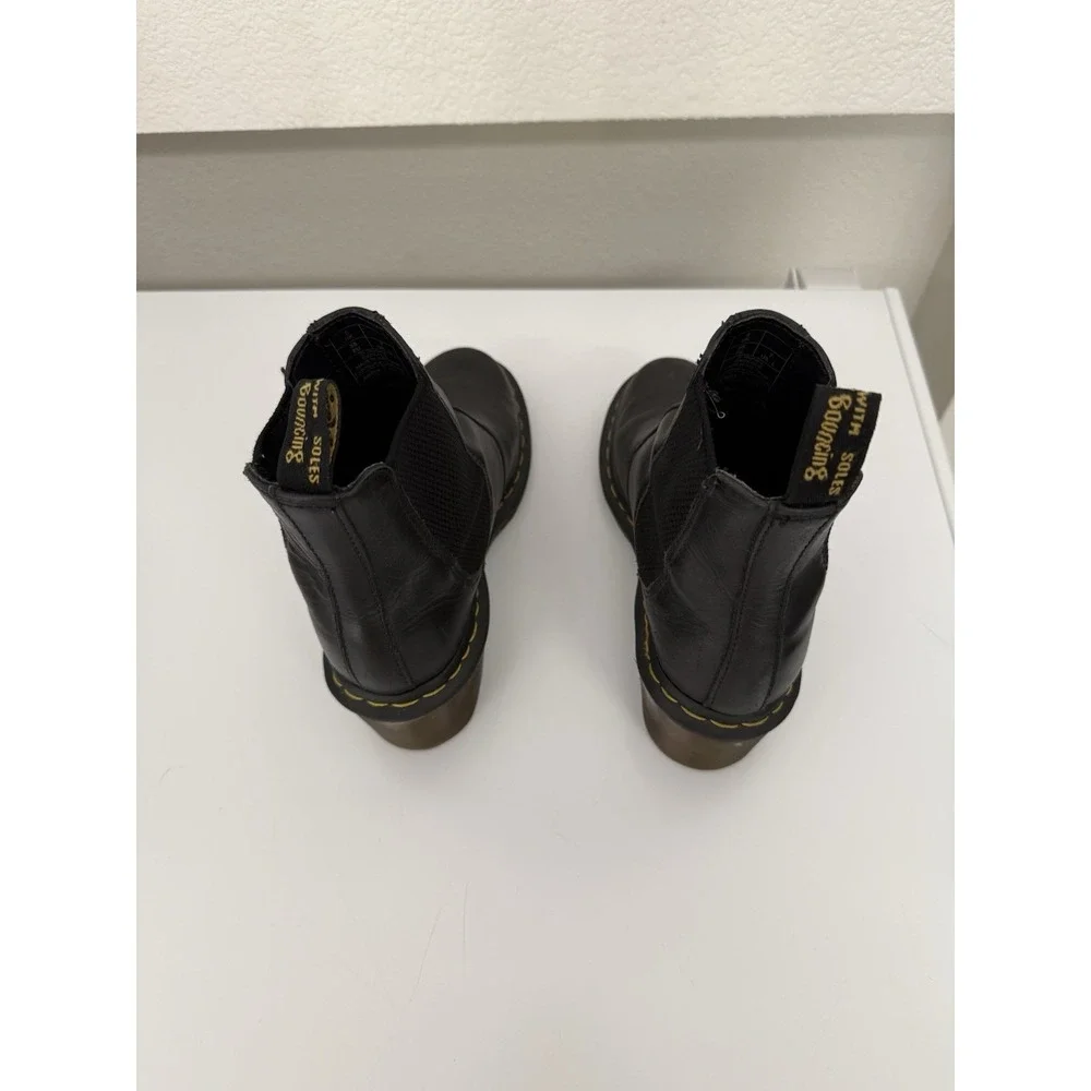 Dr. Martens Cadence Heeled Chelsea Boots Black Leather Womens 7 Pull On Ankle