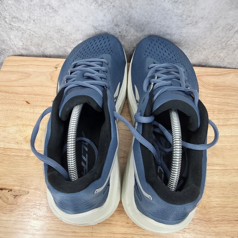 Altra brand model