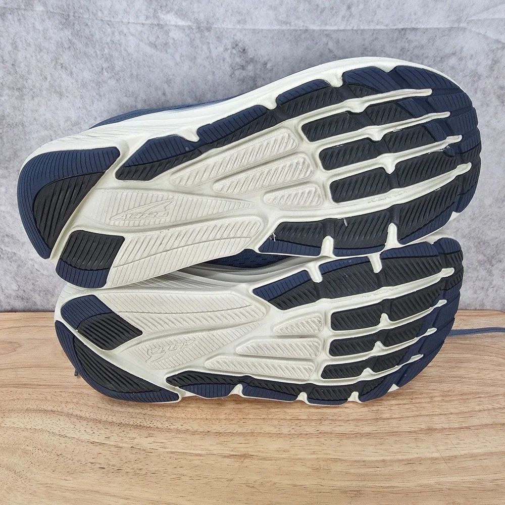 Altra brand model