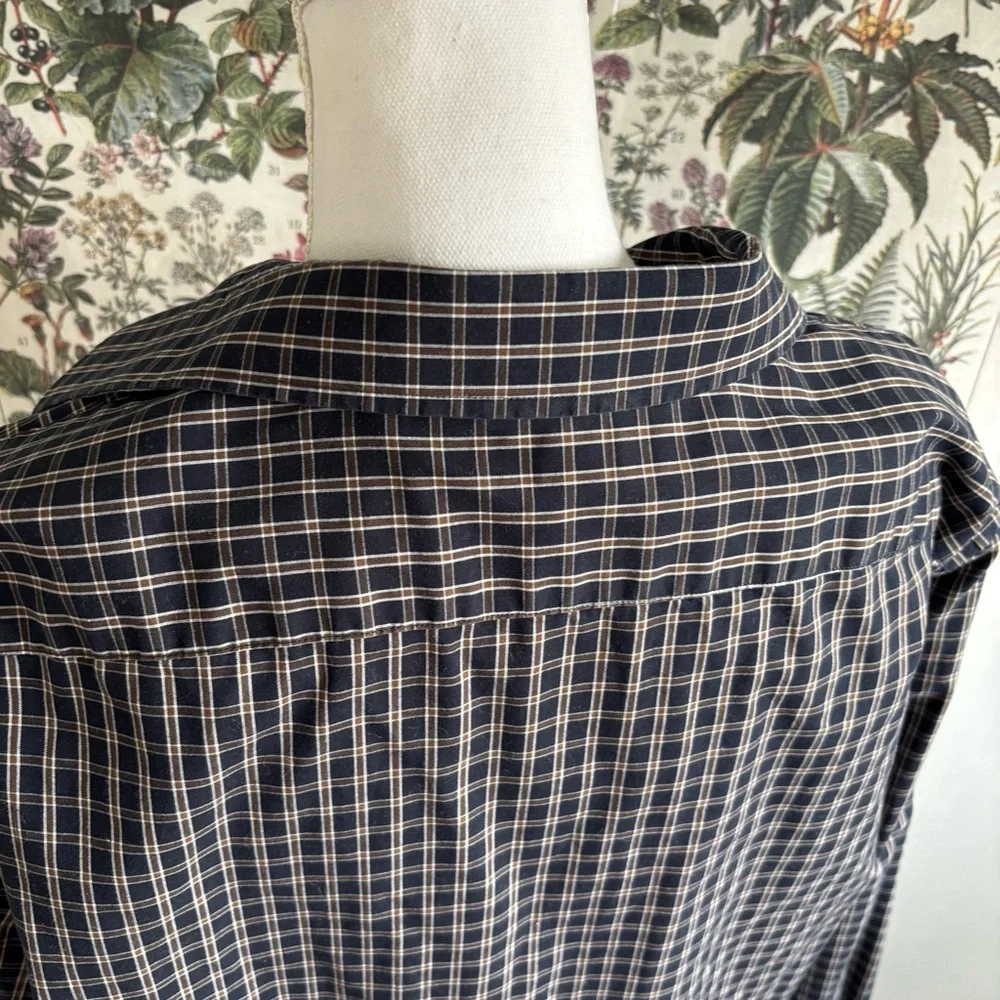 Banana Republic Navy Checkered Men”s Shirt Large