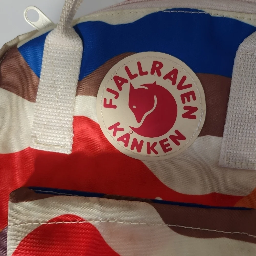 Fjällräven Kånken Mini Backpack – Multicolor Camo Print