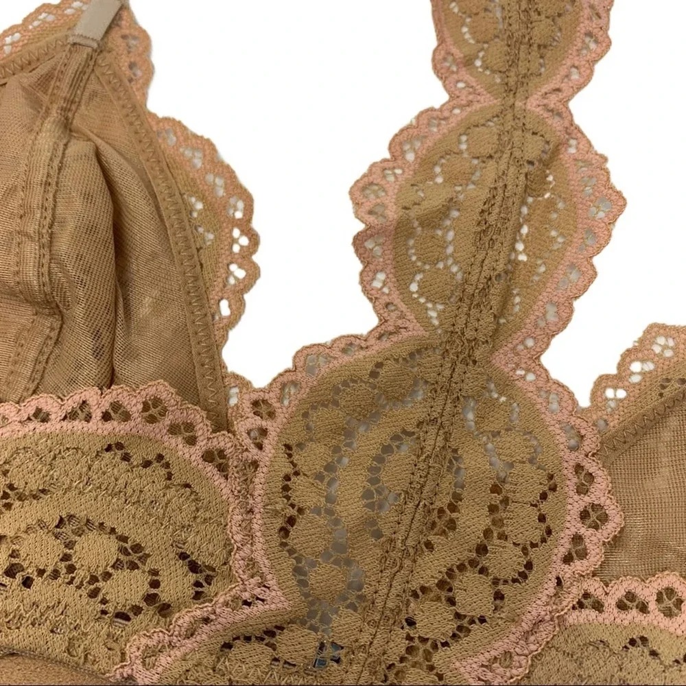Free People plunging demi brand