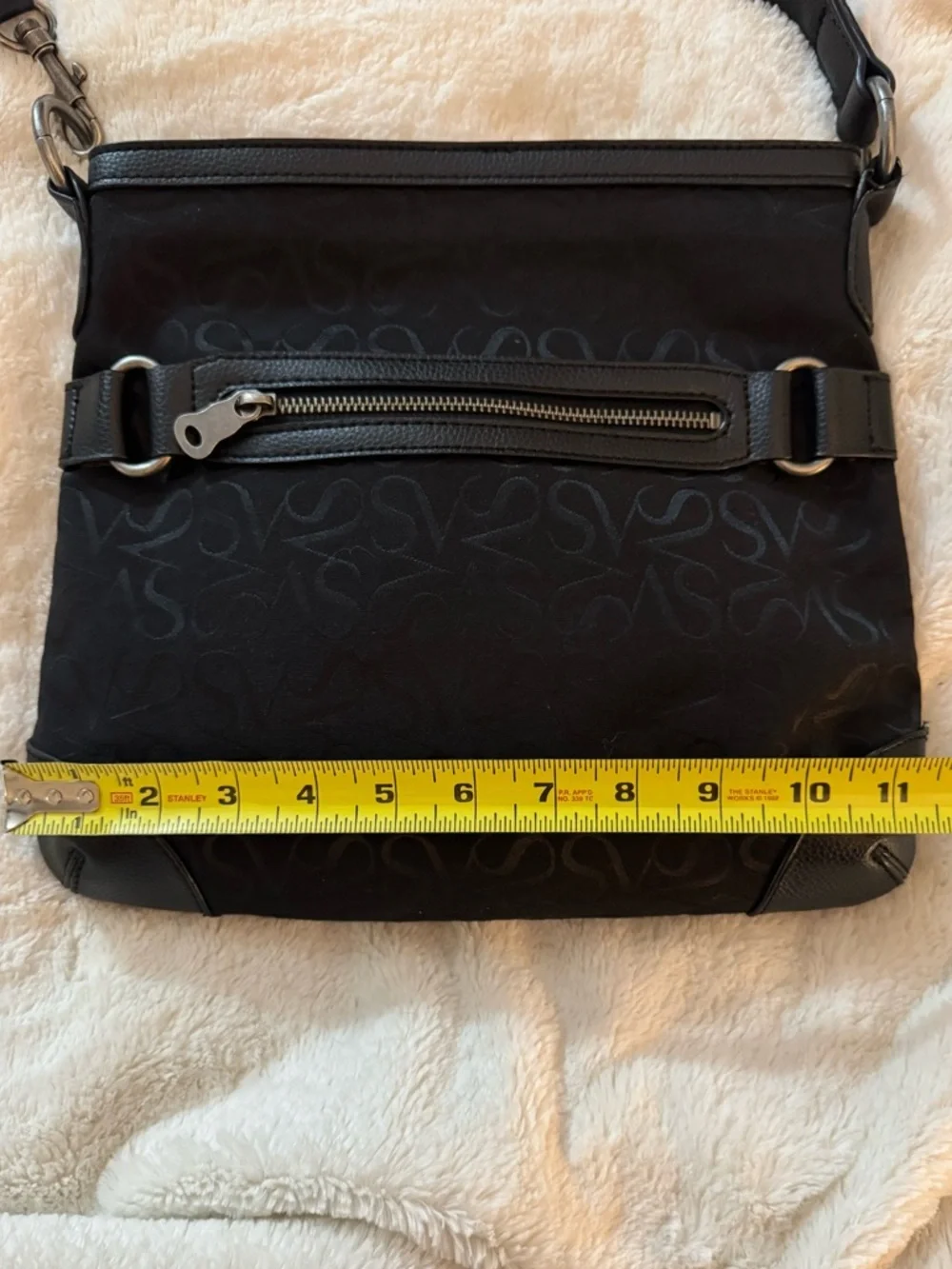 Simply Vera Vera Wang Black Nylon Crossbody Bag Logo Print Adjustable Strap
