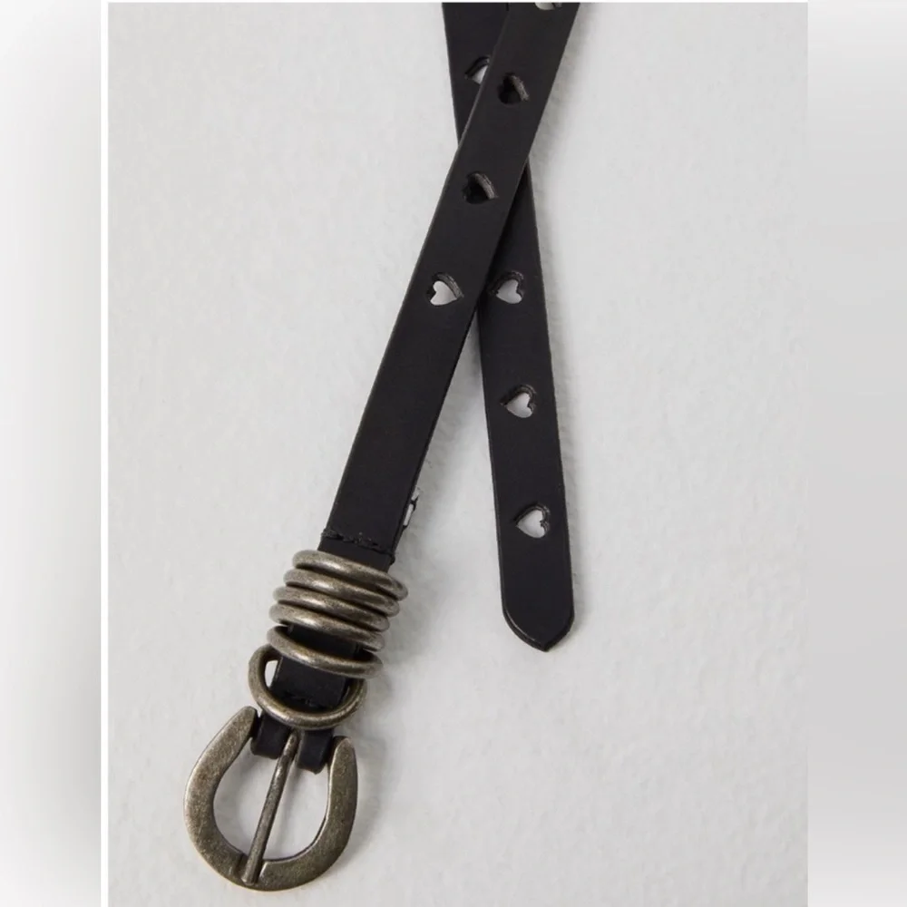 Free People“ Love Language” Skinny Belt