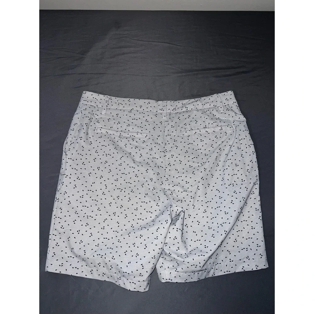 All in Motion Mens Golf Shorts Gray Geometric Triangle Print Size 36 Activewear