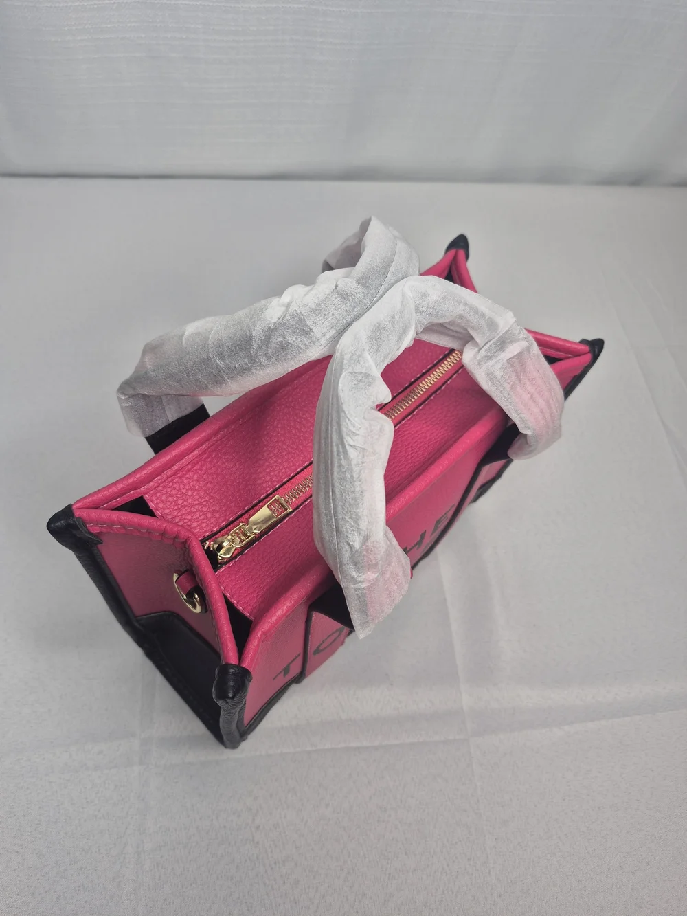 Fashion Pink and Black Women’s Structured Tote Bag NWOT