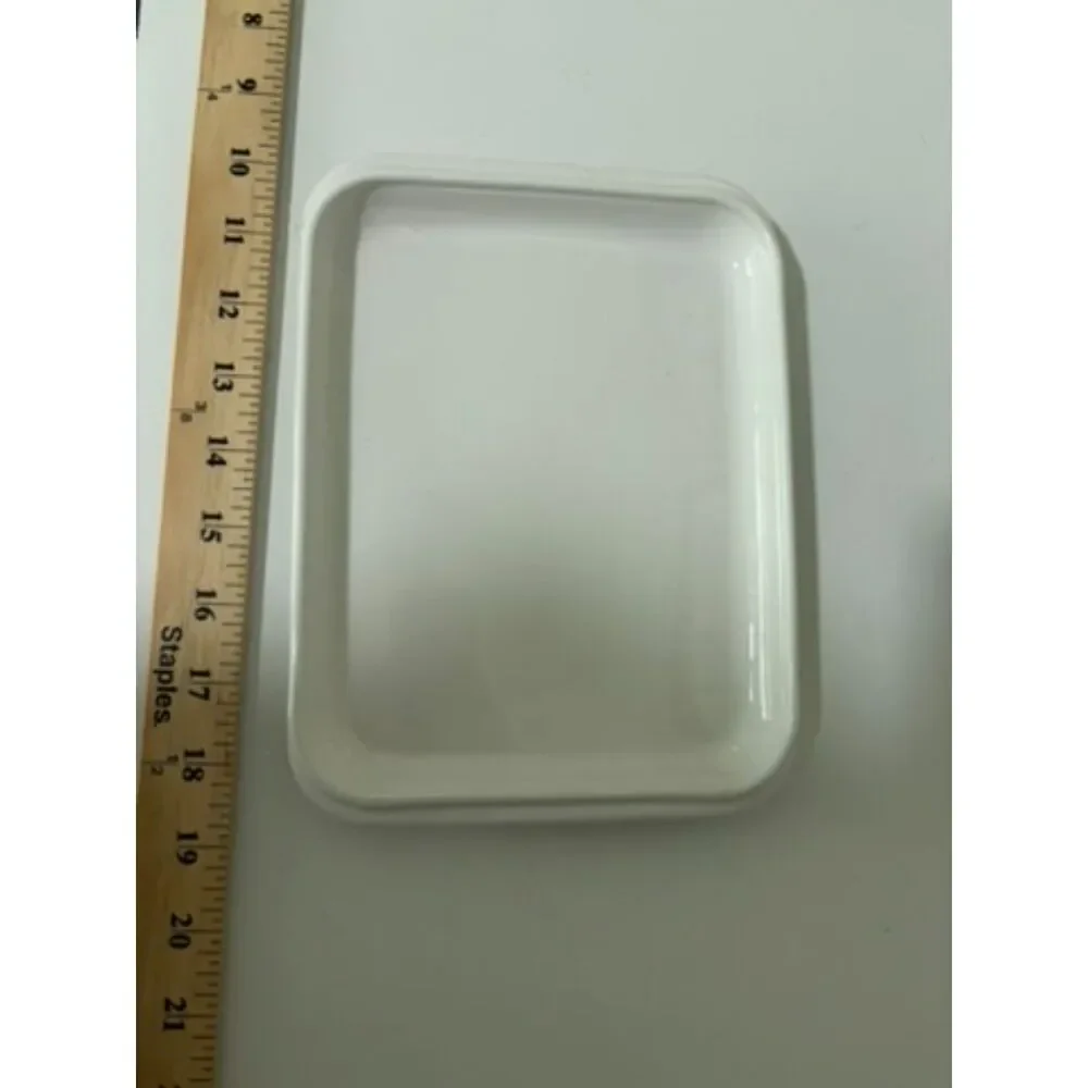 unknown vtg white