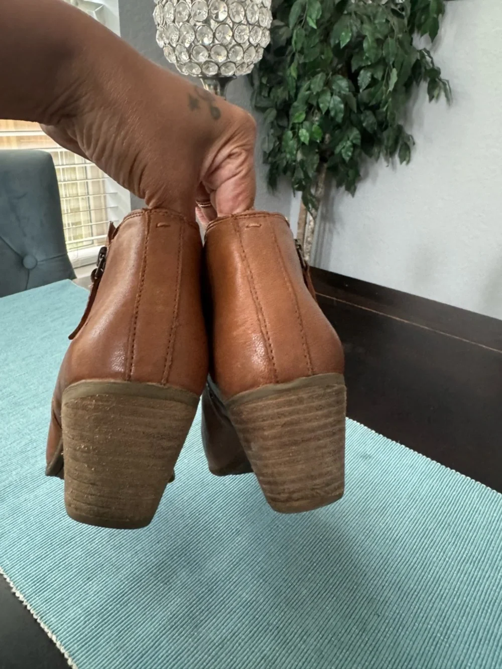 Frye classic brown
