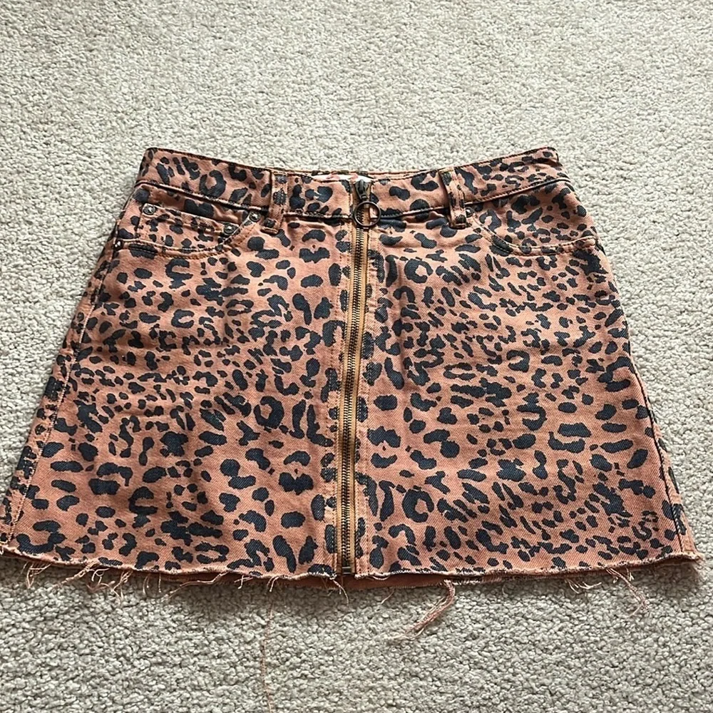 “Free People: Leopard Skirt size 2”