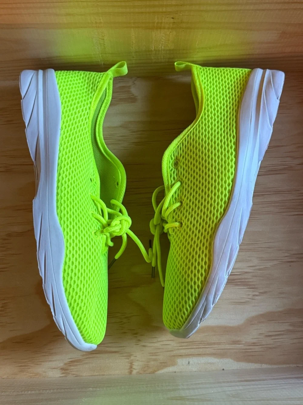 Neon Lime Mesh Lace-Up Tennis‎ Sneakers size 10