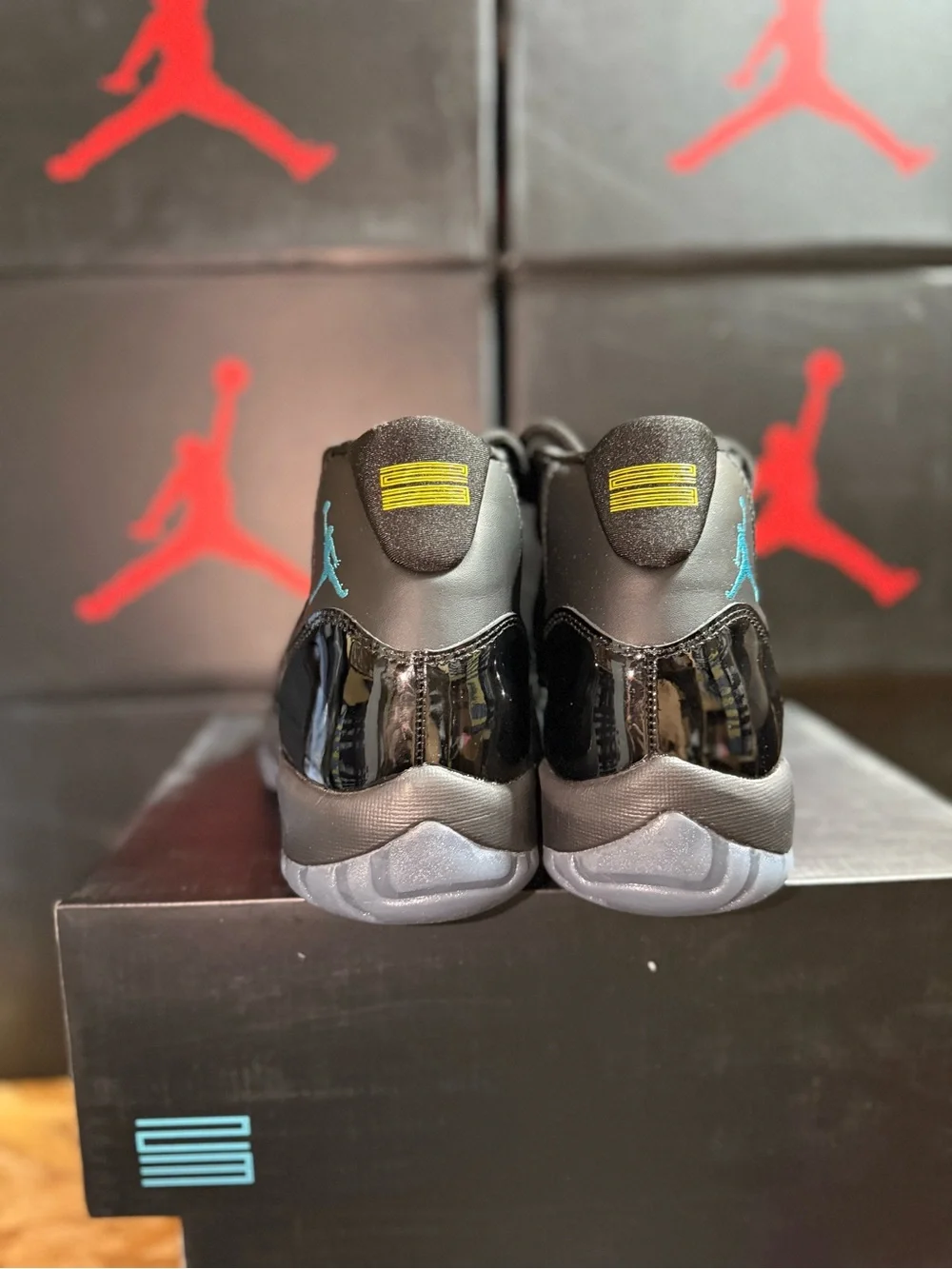 Jordan sleek low