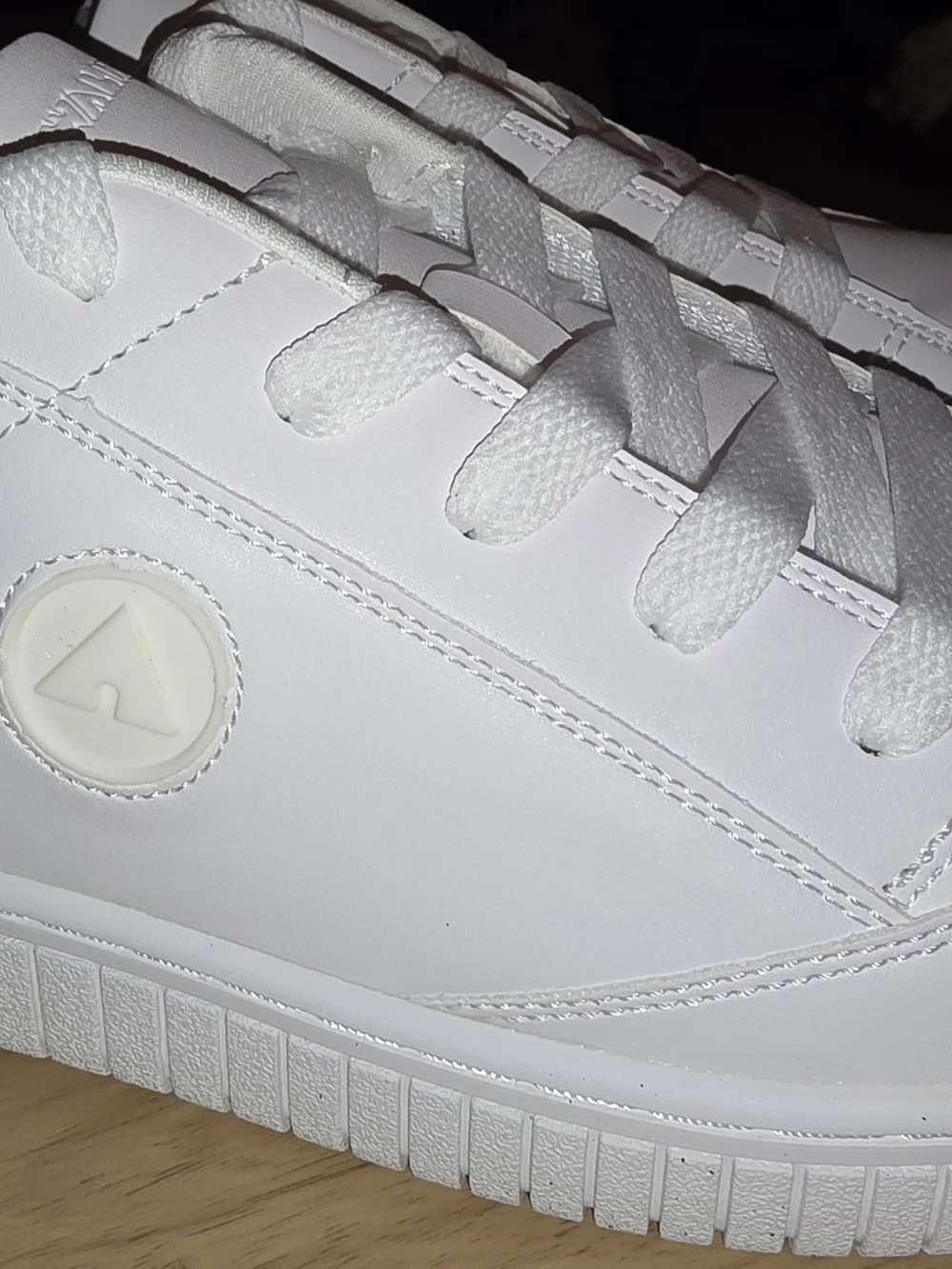 Airwalk white sneaker