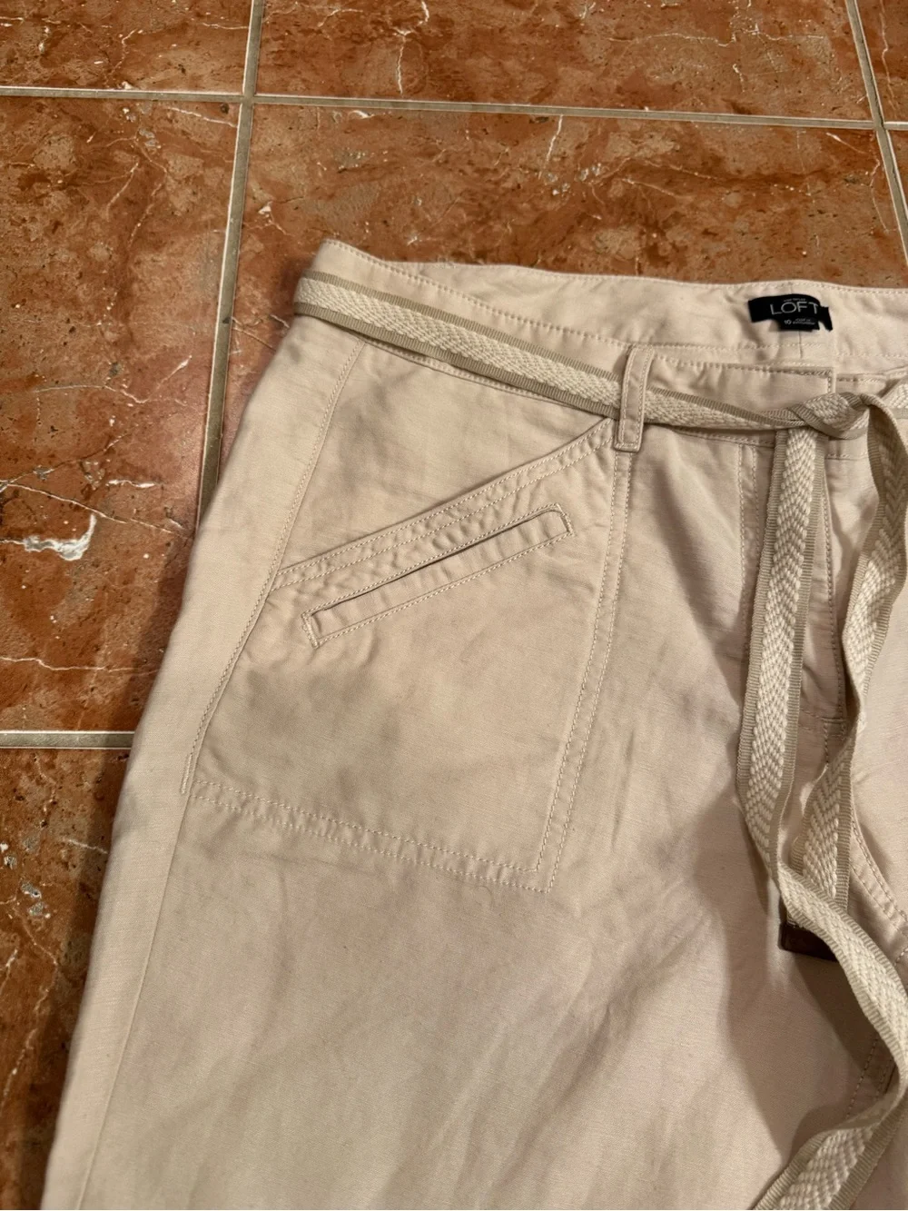 LOFT Marisa Cream Linen Cotton Blend Crop Pants Fold Up Capris Sz 10 Belt NWOT