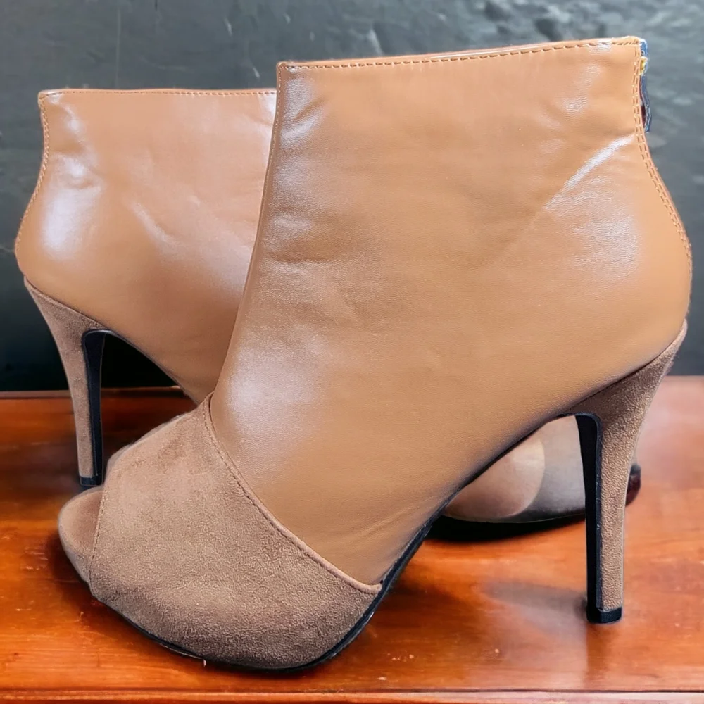 Ashley Stewart 'Chelsea' Booties‎ - Size 11