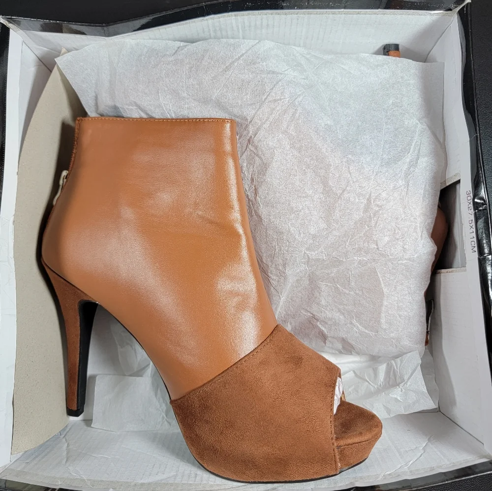 Ashley Stewart new box