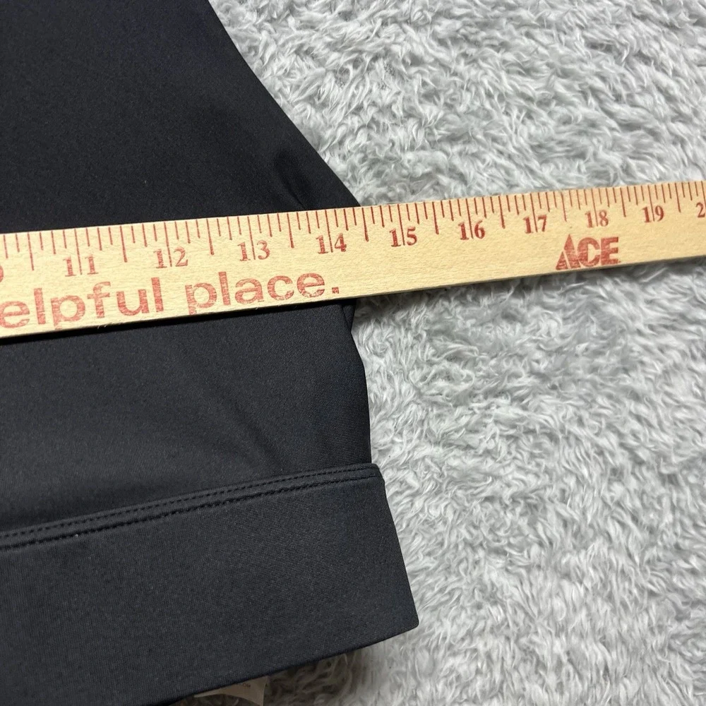 Fabletics ships bra