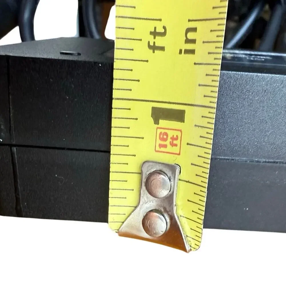 Insignia universal 180