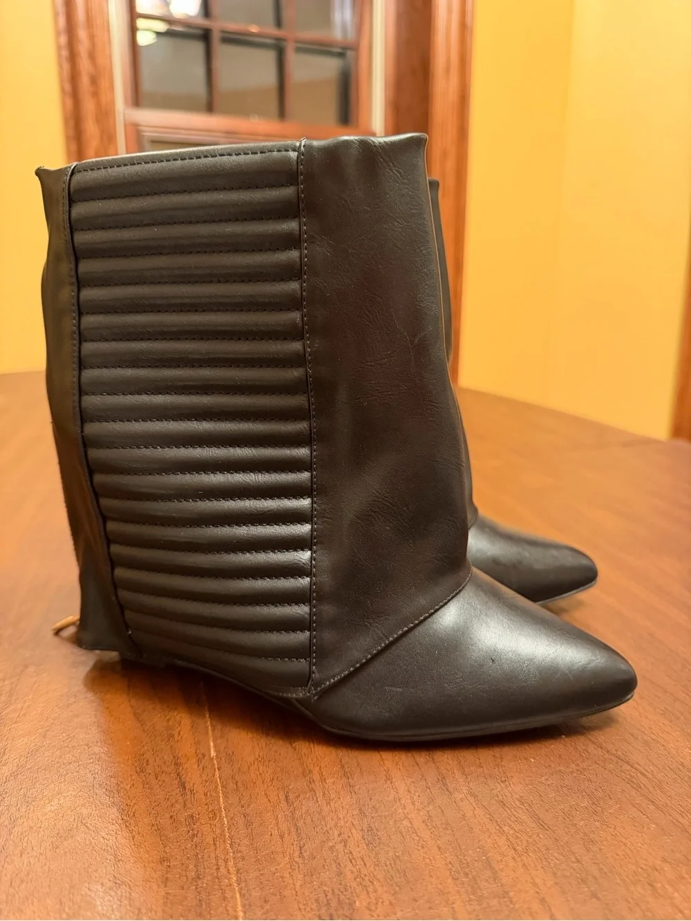 AKIRA edgy black