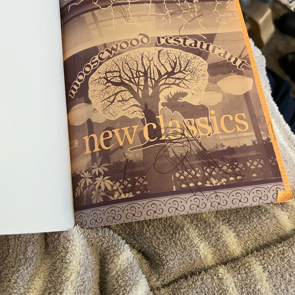 Moosewood Restaurant New Classics Cookbook Vintage 2001 Softback