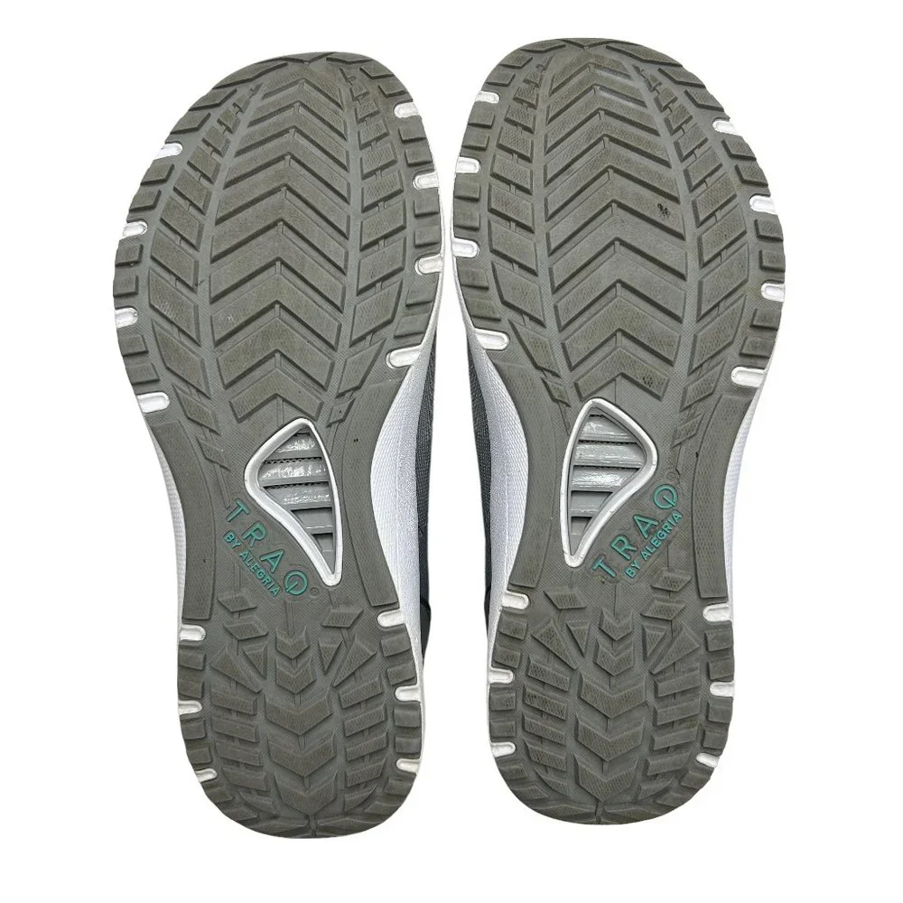 Alegria women size