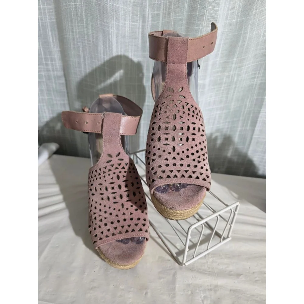 Marc Fisher perforated fisher
