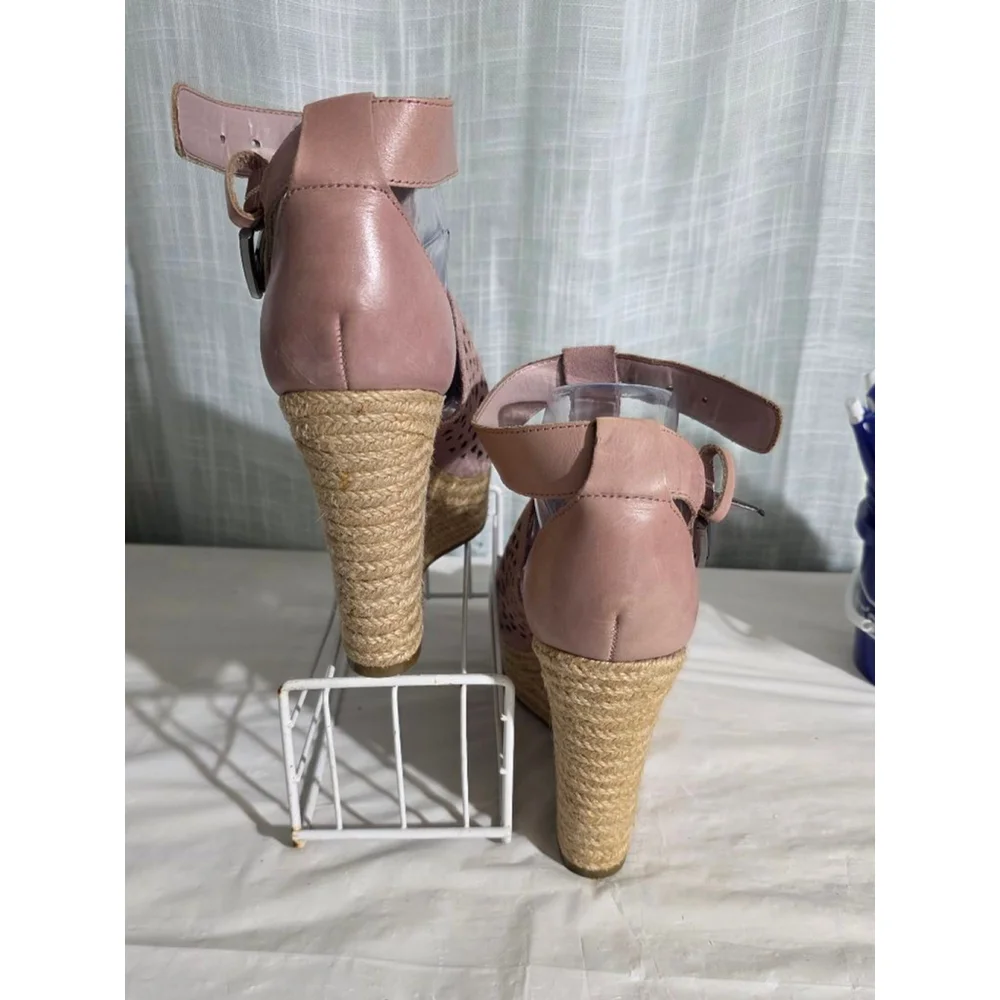 Marc Fisher pink women heel