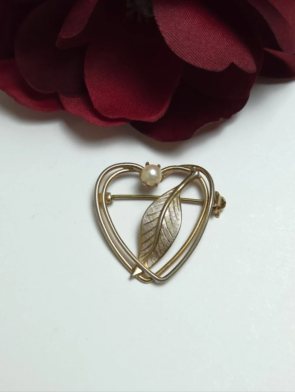 Vintage Gold Plated Genuine Pearl Double Heart & Leaf Brooch