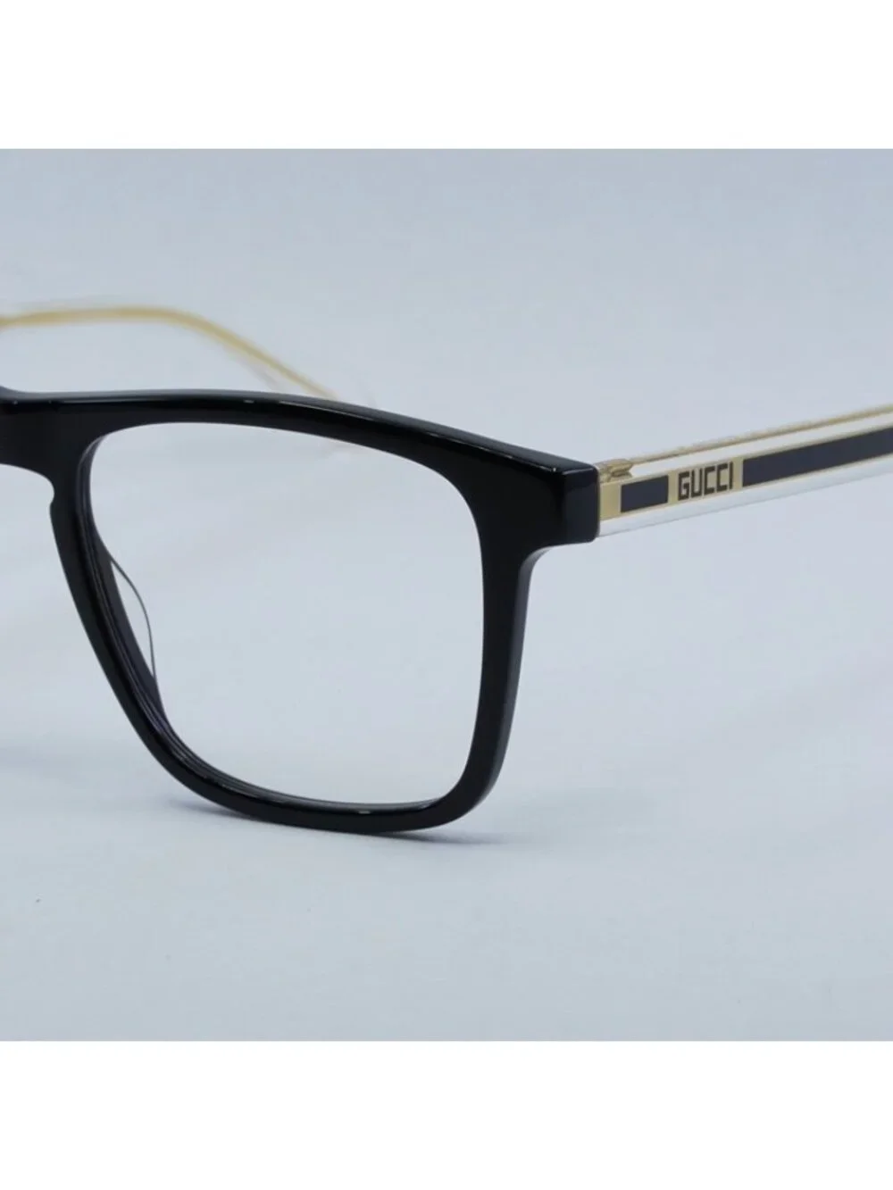 Gucci authentic gg0561on