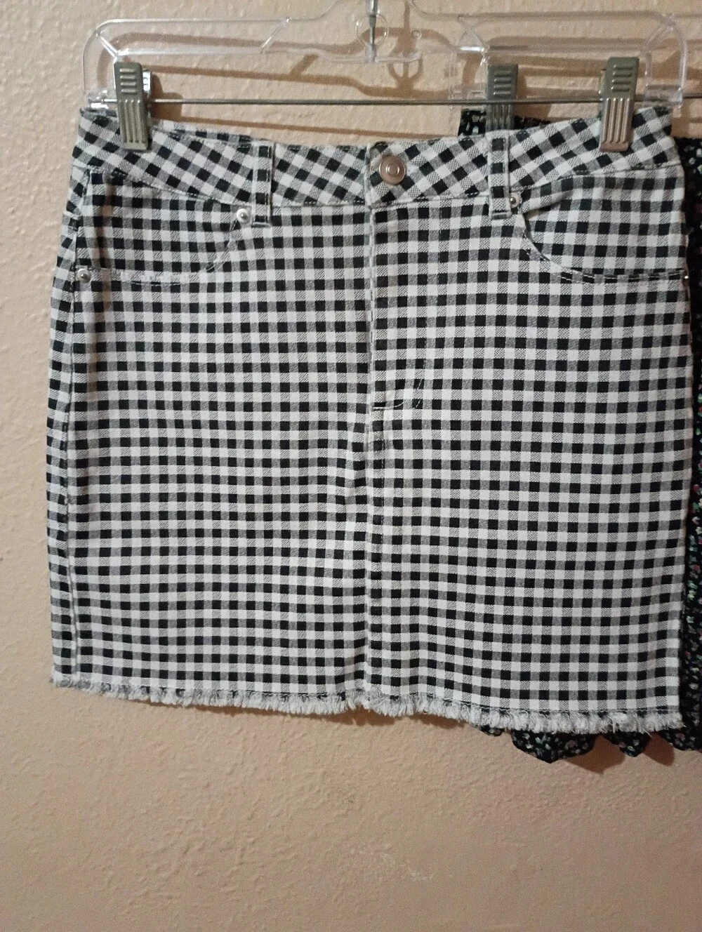 American Eagle Outfitters pac sun