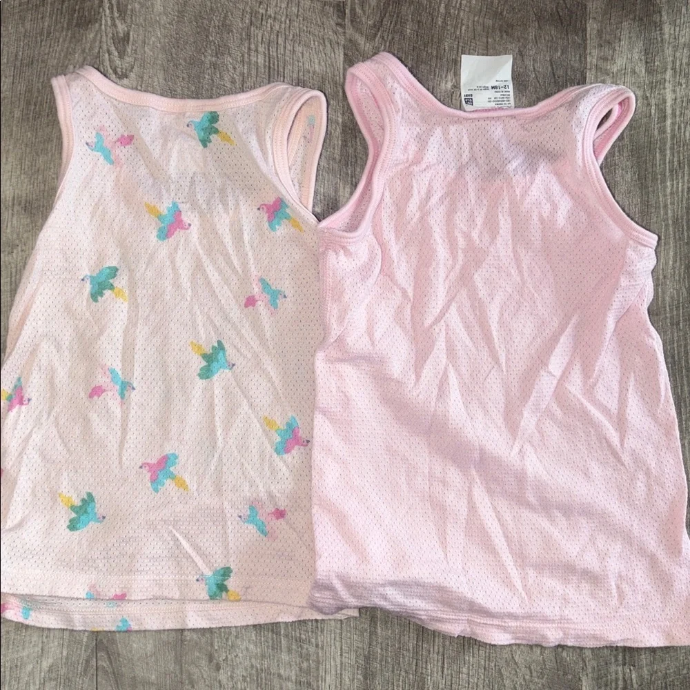 2 pack Uniqlo Girls Mesh Light Pink and Multicolor Tank Tops
