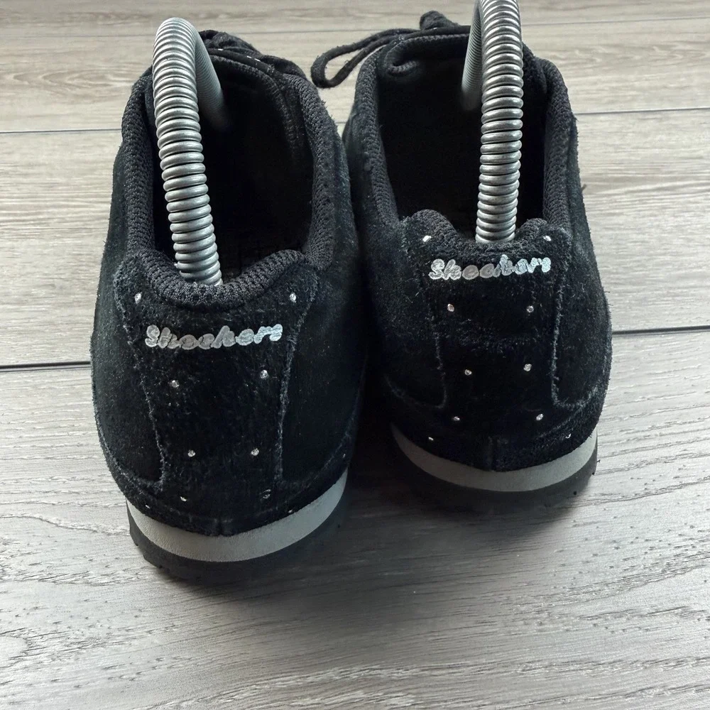 Skechers women suede