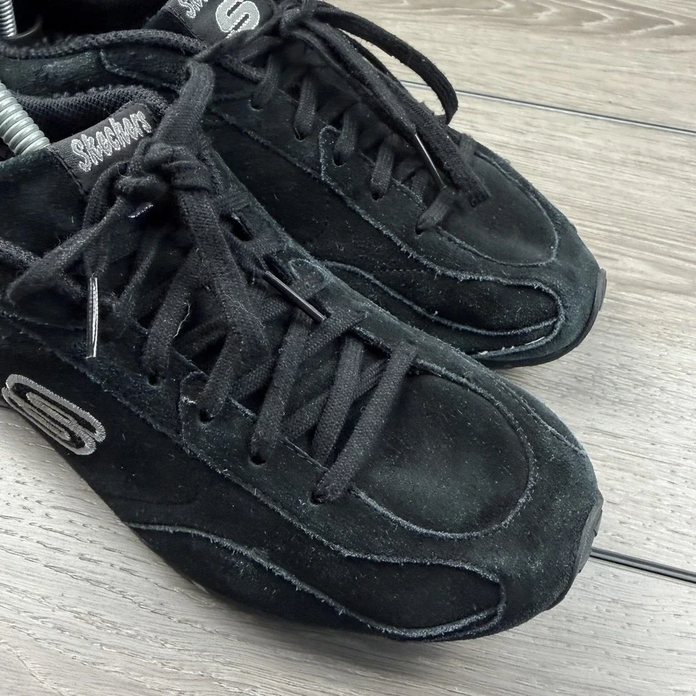 Skechers women suede
