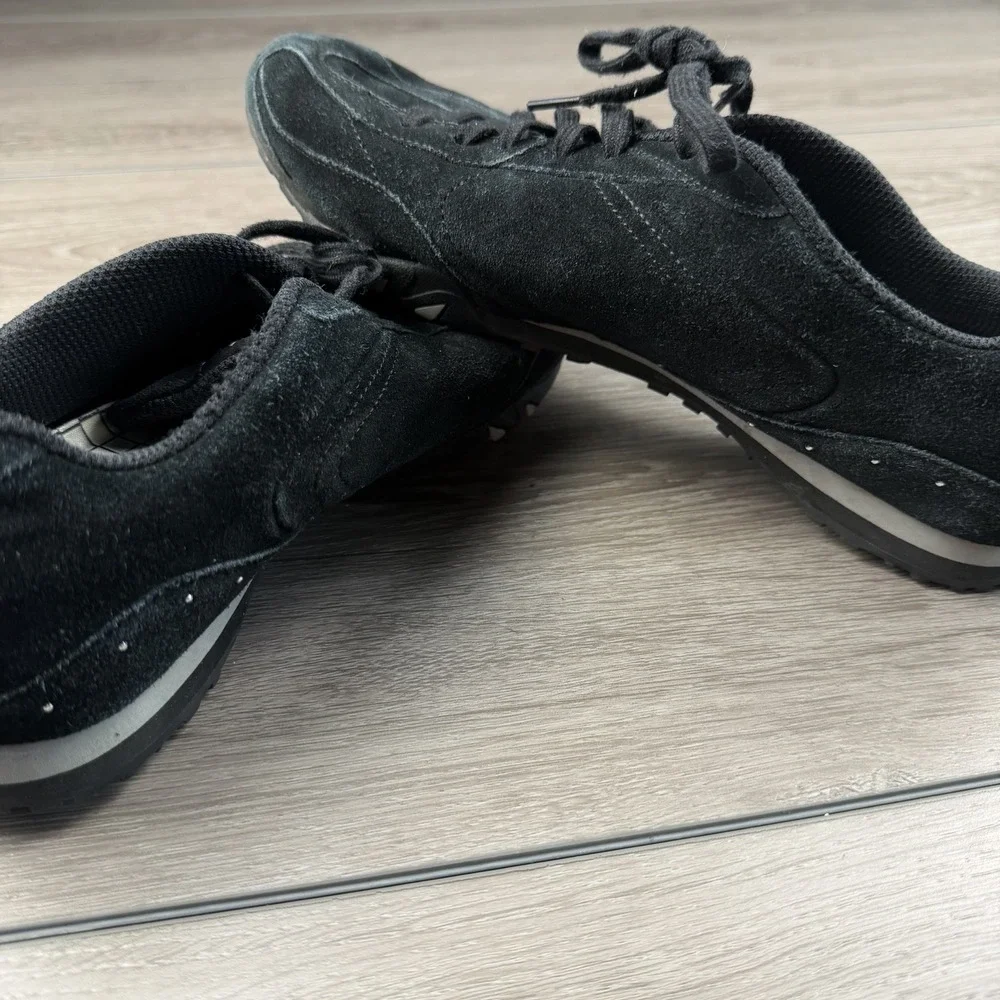 Skechers women suede