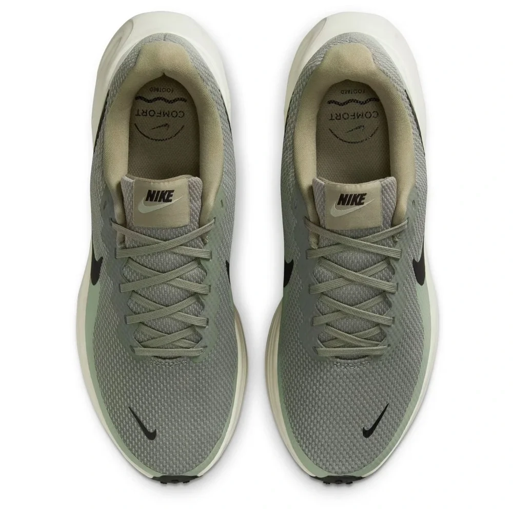 Nike revolution men