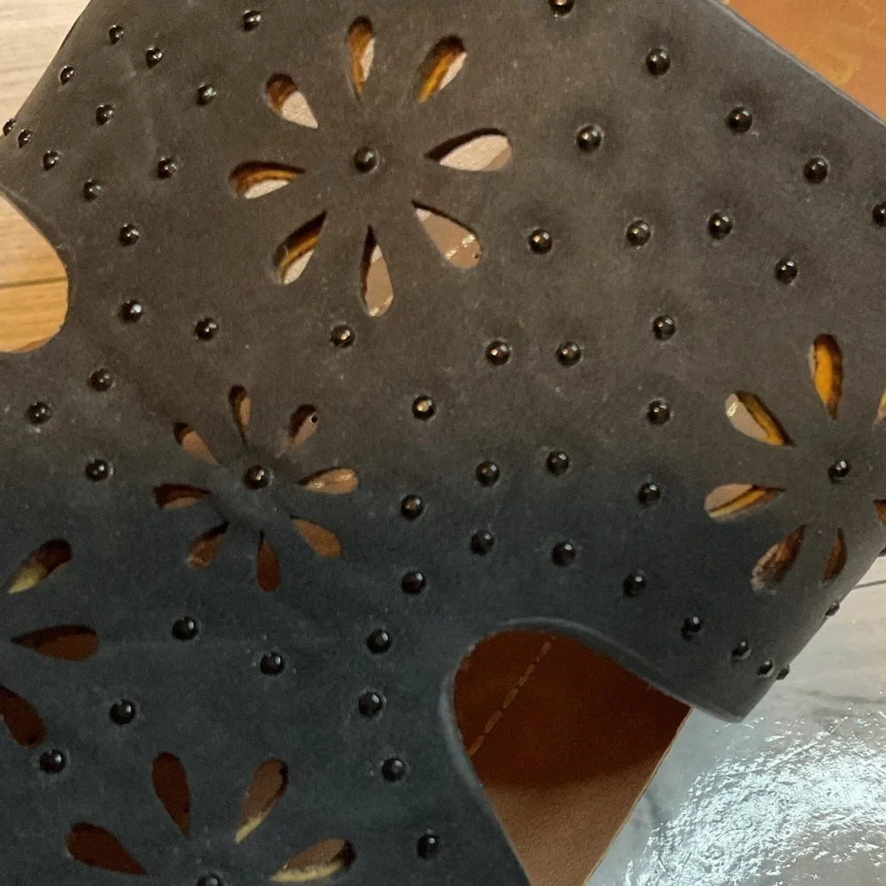 N/A these sandals laser