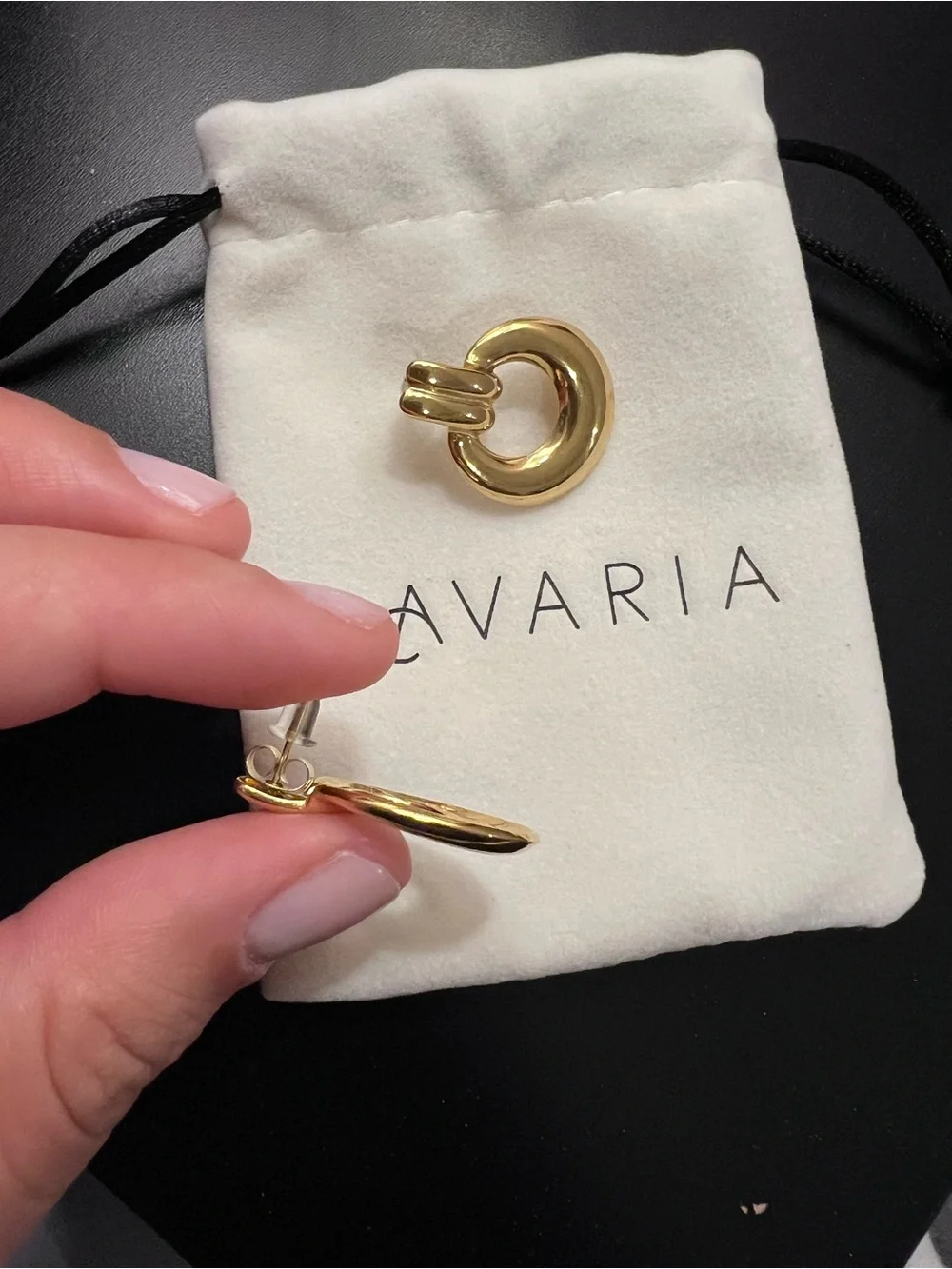 Avaria elegant gold