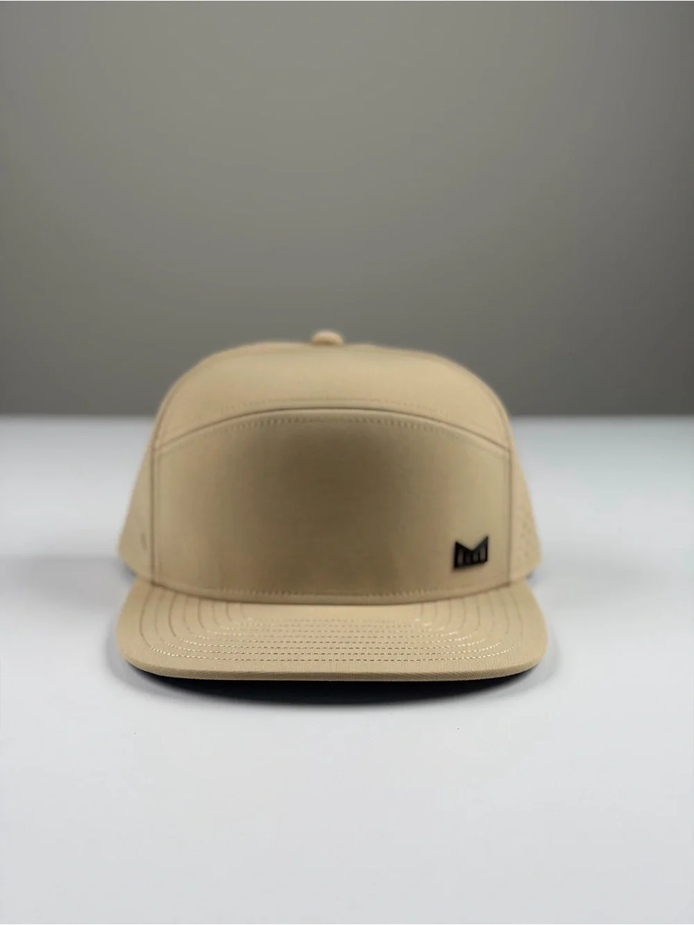 Melin Trenches Icon Hydro Performance Snapback Hat in Khaki, Classic