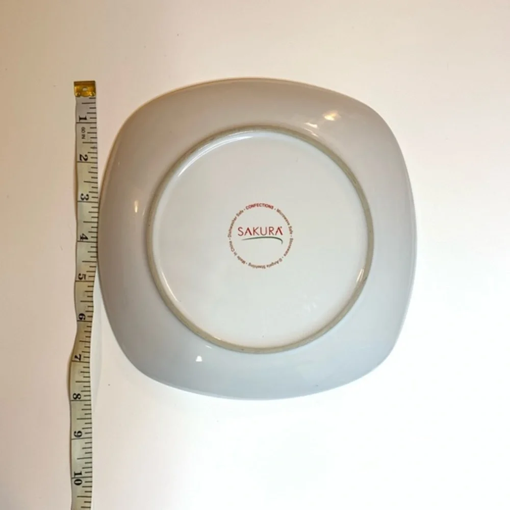 Sakura collectible plate