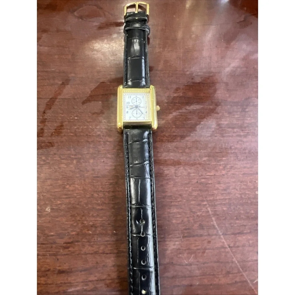 Classique this wristwatch