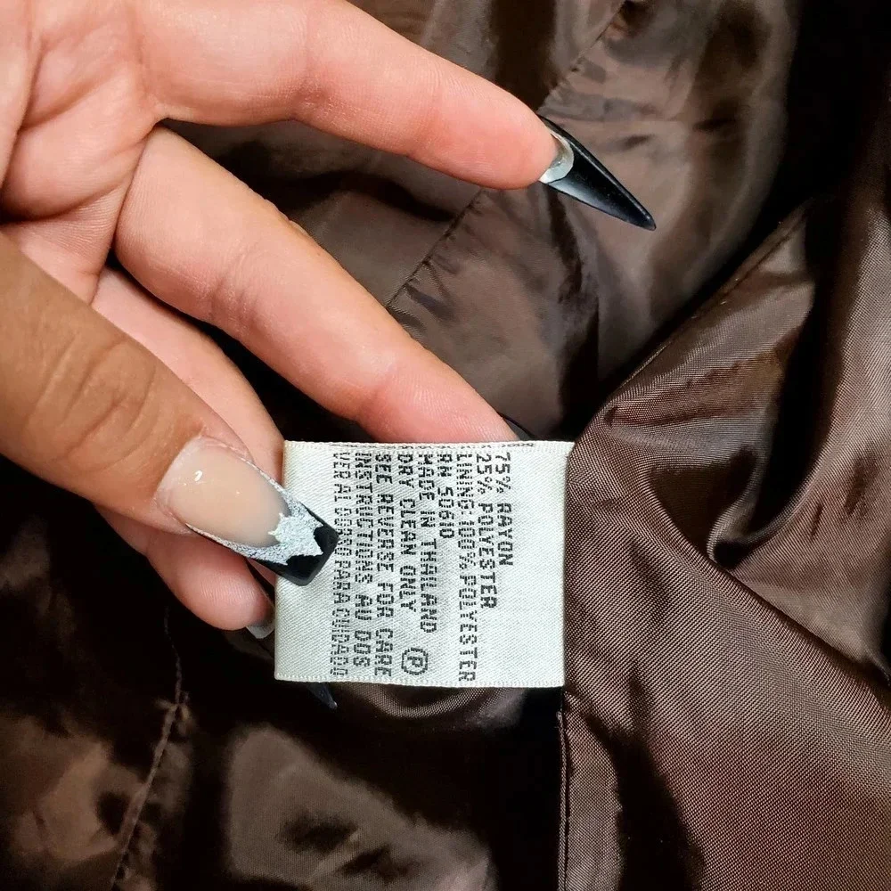 Le Suit gently used
