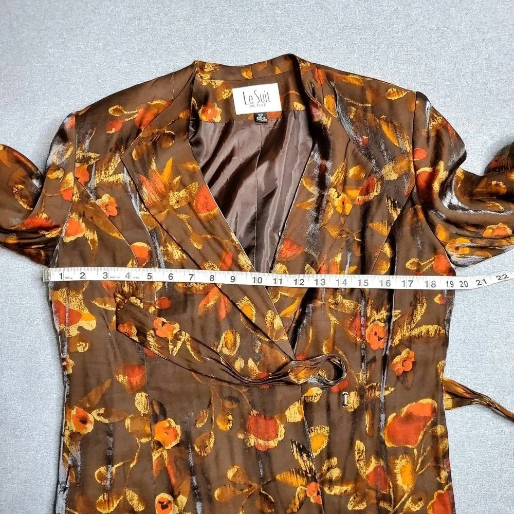Le Suit gently used