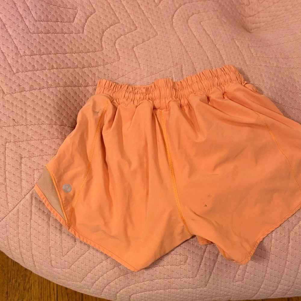 lululemon athletica lightweight shorts