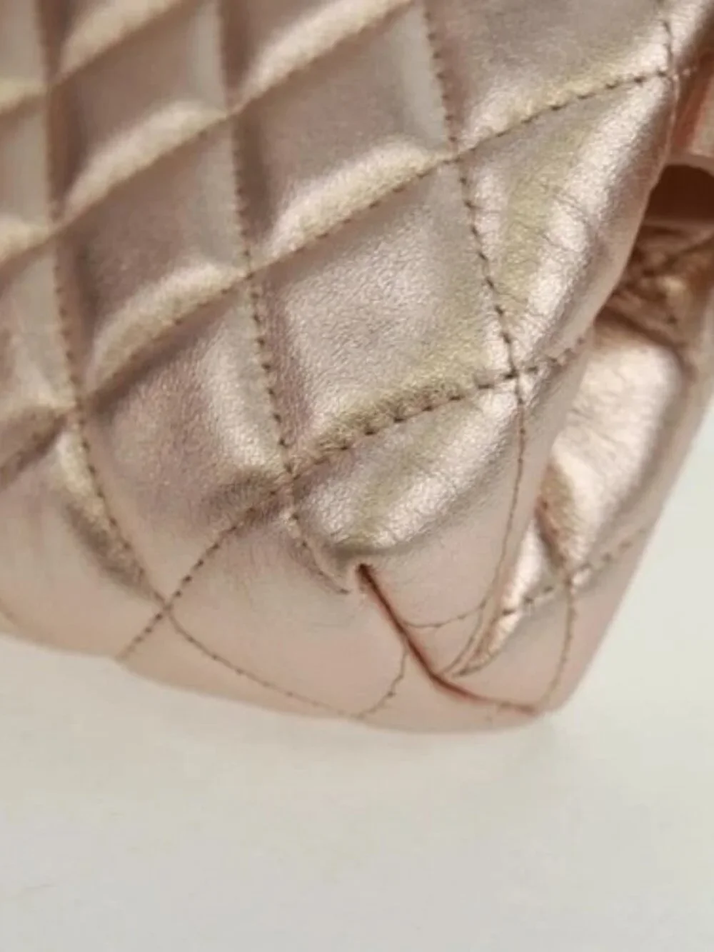 CHANEL Matelasse Pouch Lamb Skin Pink Silver CC Auth 166350SAM