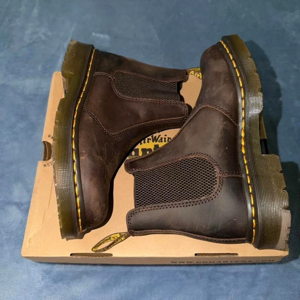 N/A dr martens