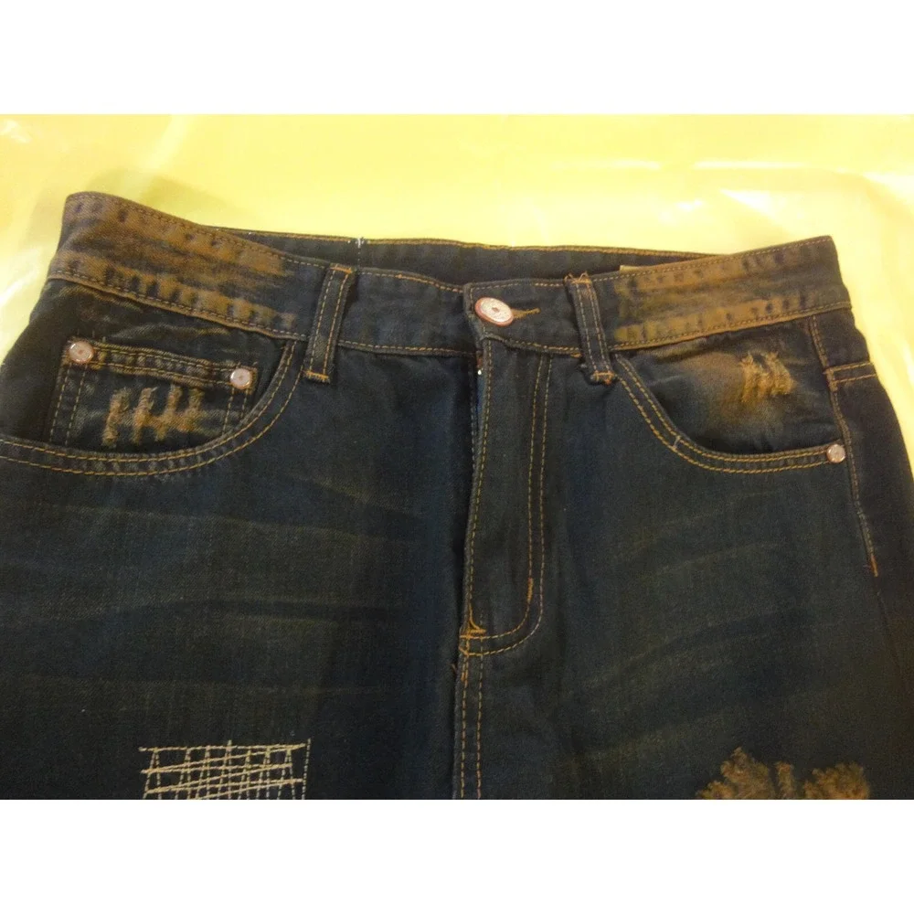 mens Fashion jeans 32 embroidered design‎ distressed washed rust black coloring