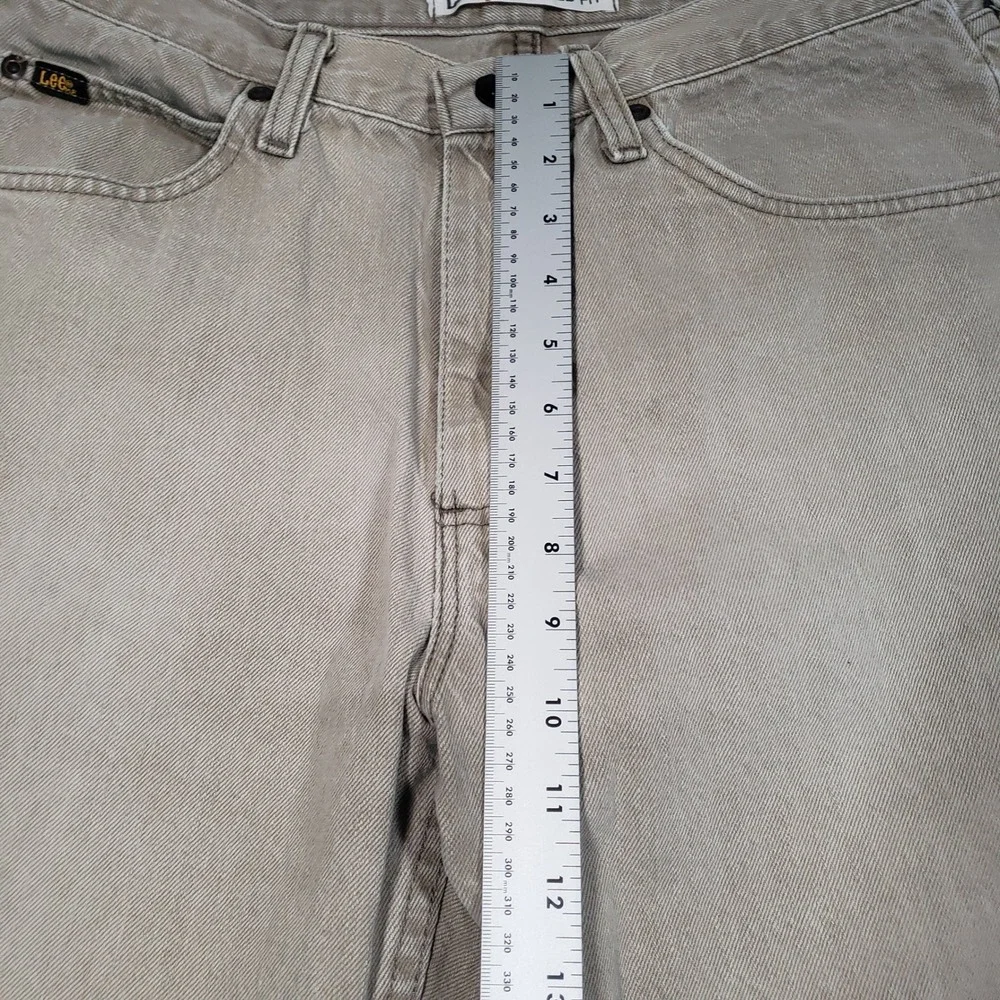 Lee relaxed fit