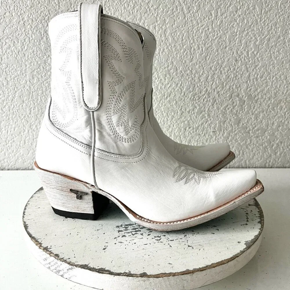 Lane boots circumference shipping