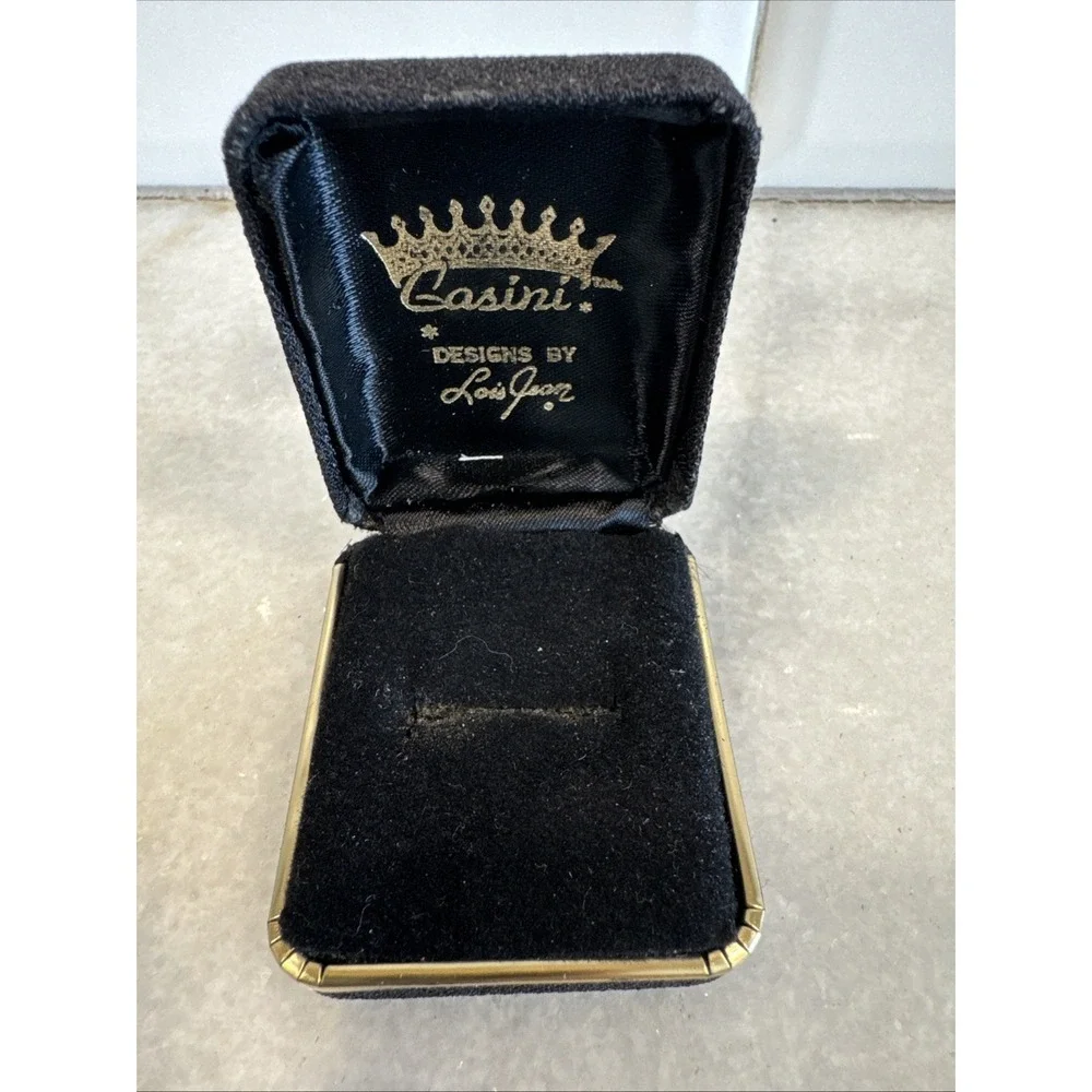 Vintage Gasini Jewelry Ring Box‎